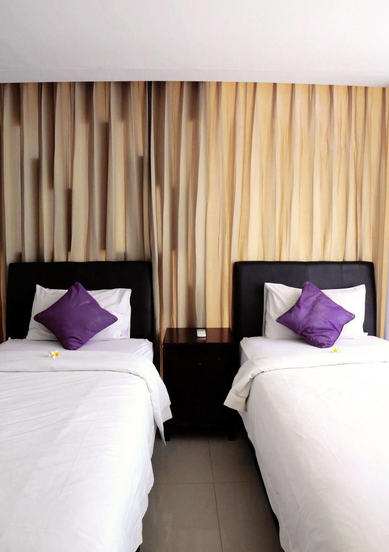 Grace And Milena Guesthouse Kuta Lombok Exterior foto