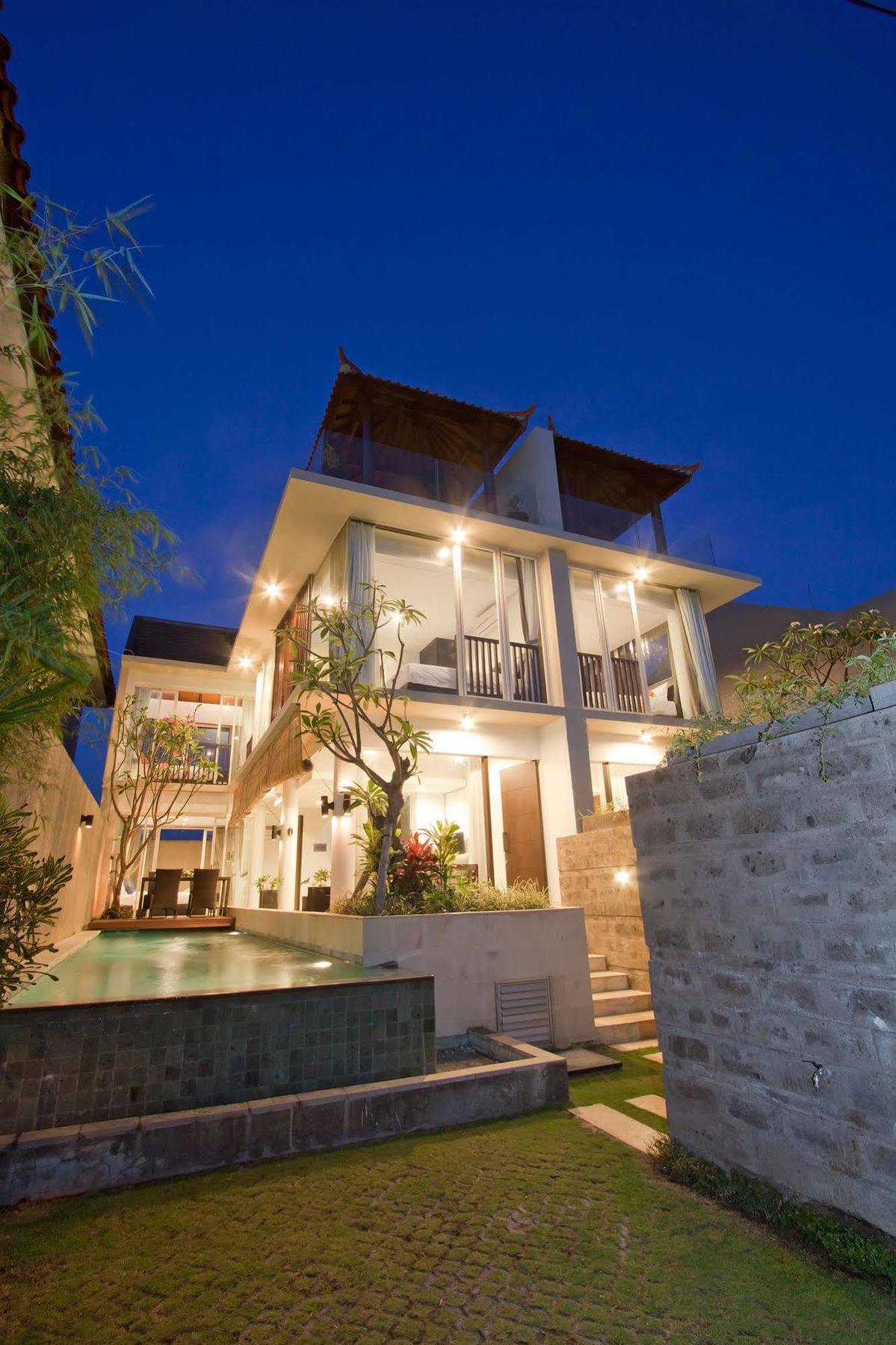Grace And Milena Guesthouse Kuta Lombok Exterior foto